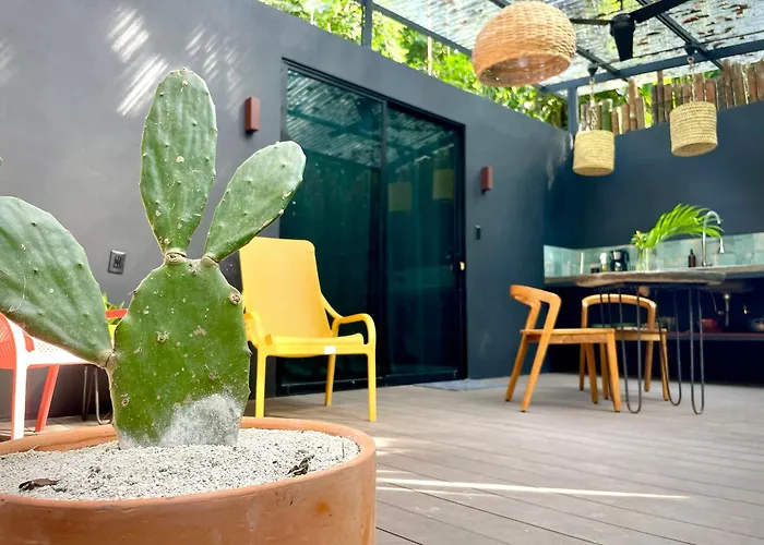 Casa Eden - Modern Peaceful Jungle Apartments