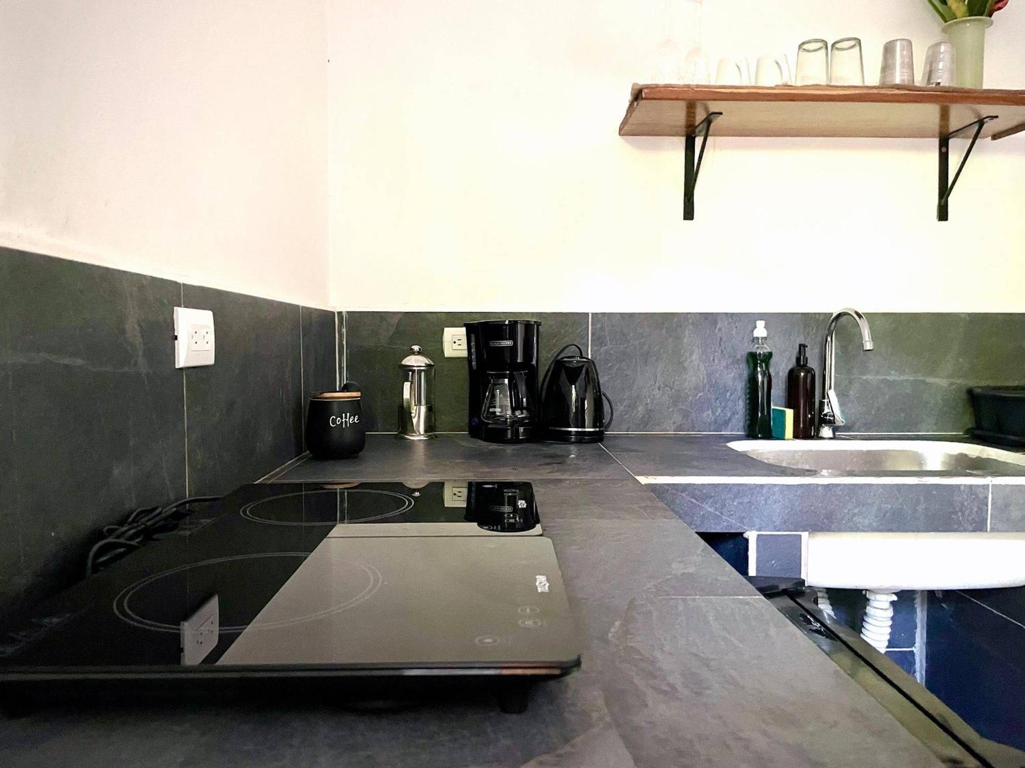 Casa Eden - Modern Peaceful Jungle Apartment Cocles